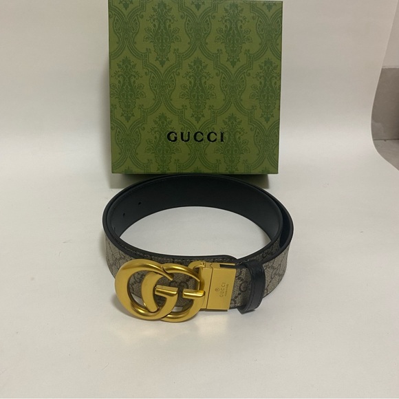 Gucci GG Supreme Belt with Gold Buckle - Picture 1 of 8